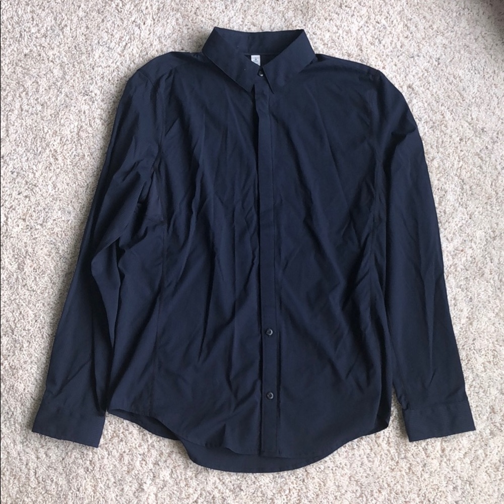 Lululemon Men’s Dress Shirt (Hidden Buttons)